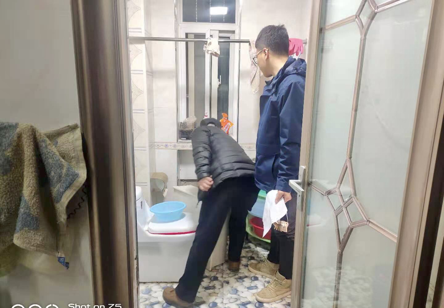 泓源能源供应公司扎实开展“大回访”活动全力保障热用户温暖过冬(图3) 泓源能源供应公司扎实开展“大回访”活动全力保障热用户温暖过冬(图3)