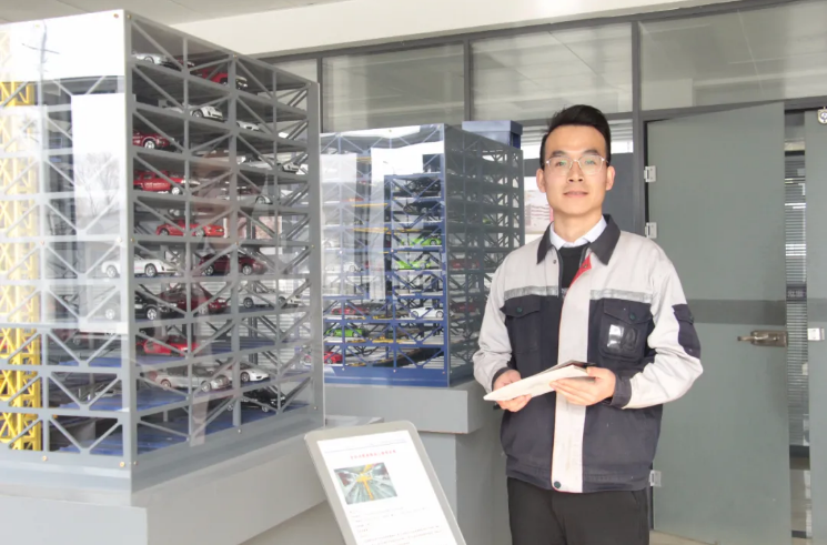 2021年度“泓源榜样” 揭晓(图4) 2021年度“泓源榜样” 揭晓(图4)