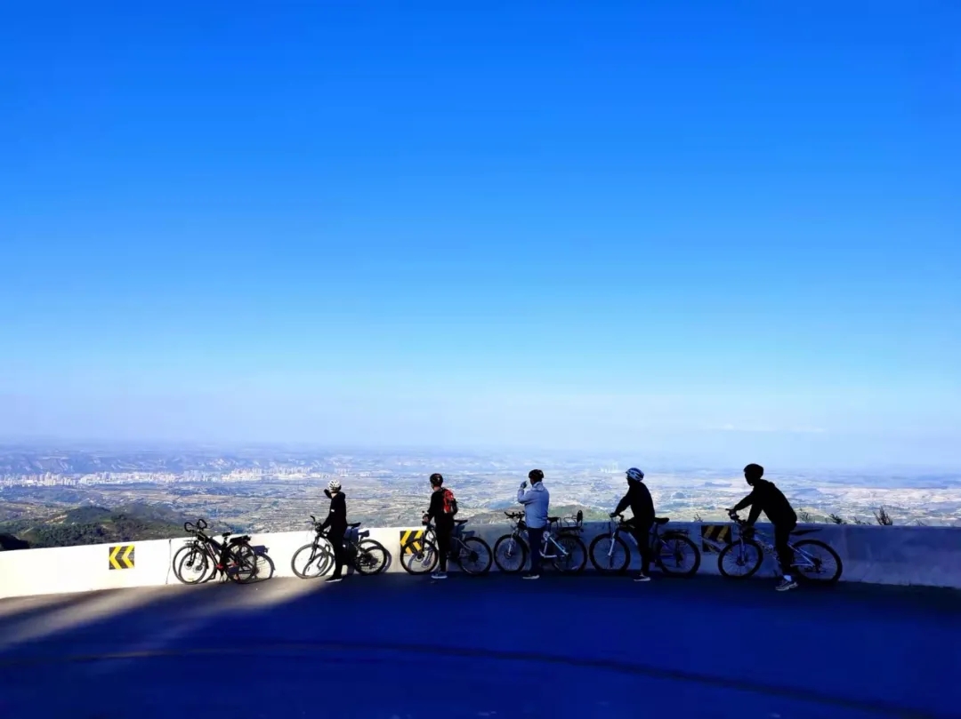 重整行装再出发——市产投集团召开改革重组动员会议(图13) 重整行装再出发——市产投集团召开改革重组动员会议(图13)